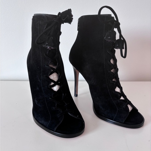 Brand New COACH Black Lena Lux Suede Lace Up Bootie. Size 5 - Picture 2 of 16